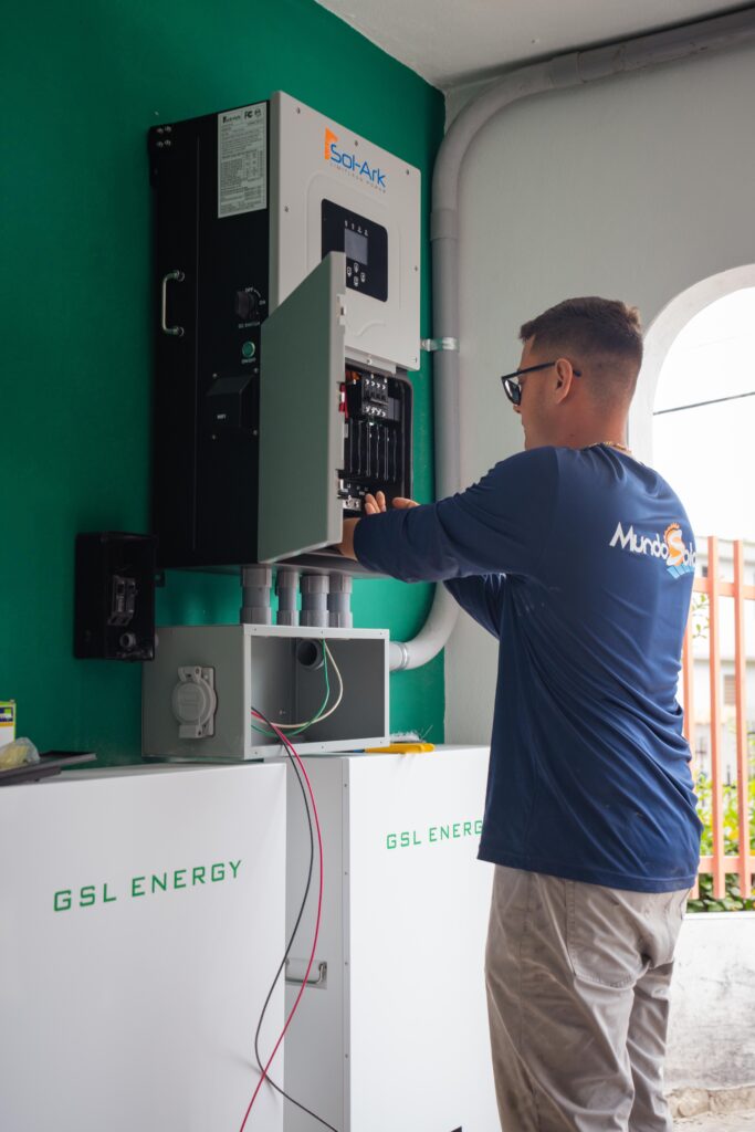 Sistema backup - Mundo Solar